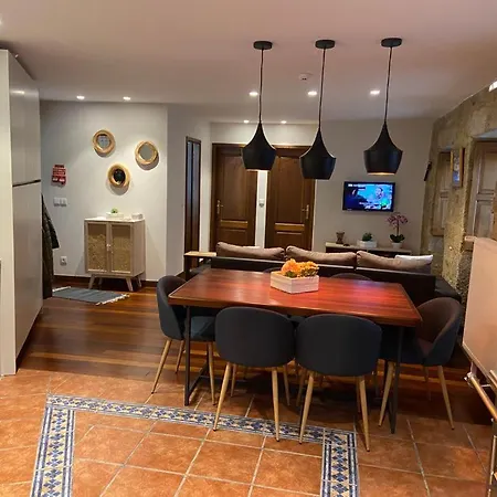 Casa Posto Da Guarda Fiscal * Melgaço