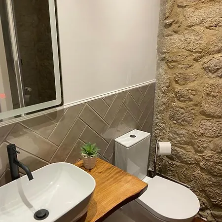 Casa Posto Da Guarda Fiscal * Melgaço