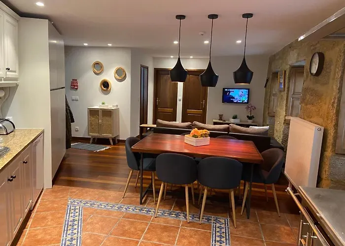 Casa Posto Da Guarda Fiscal * Melgaço