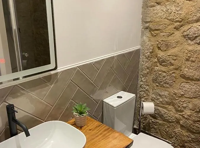 Casa Posto Da Guarda Fiscal * Melgaço